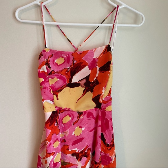 NWT Lulu’s Floral Maxi Strappy Open Back and Front Slit Size Small - Picture 5 of 15